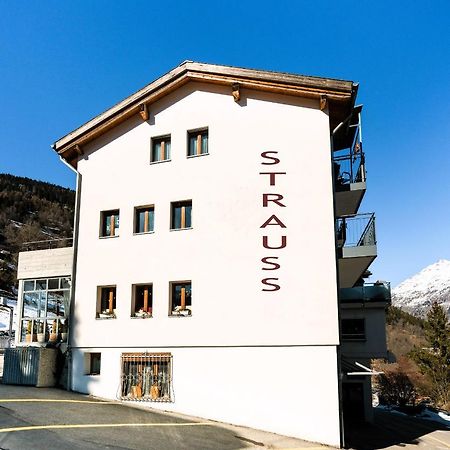 Kulinarik & Geniesser Hotel Strauss Fiesch Buitenkant foto